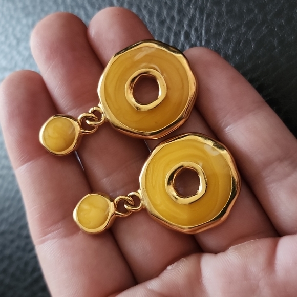 VTG Trifari earrings